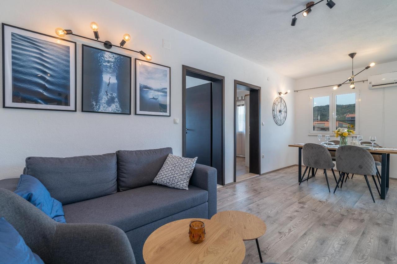 Beach Apartman Marela Slatine Exterior photo