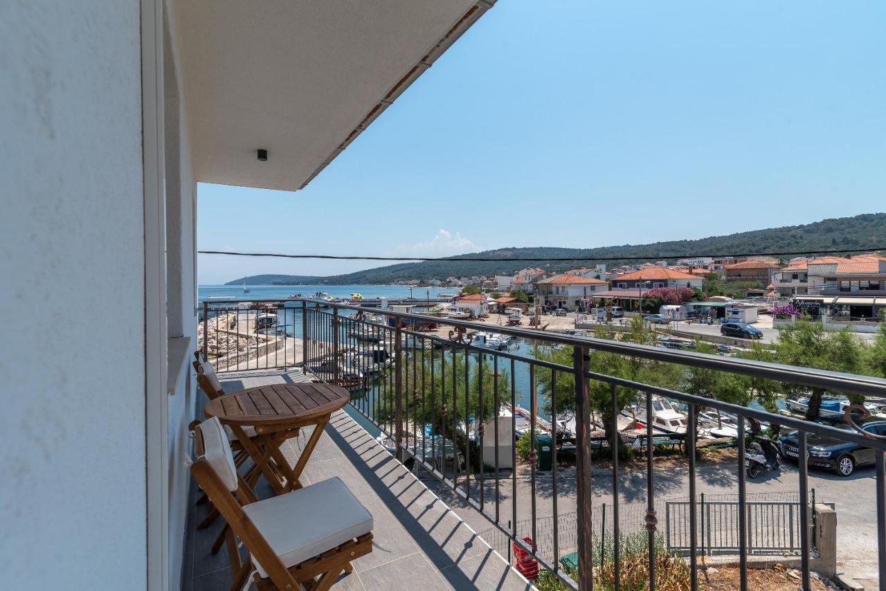 Beach Apartman Marela Slatine Exterior photo